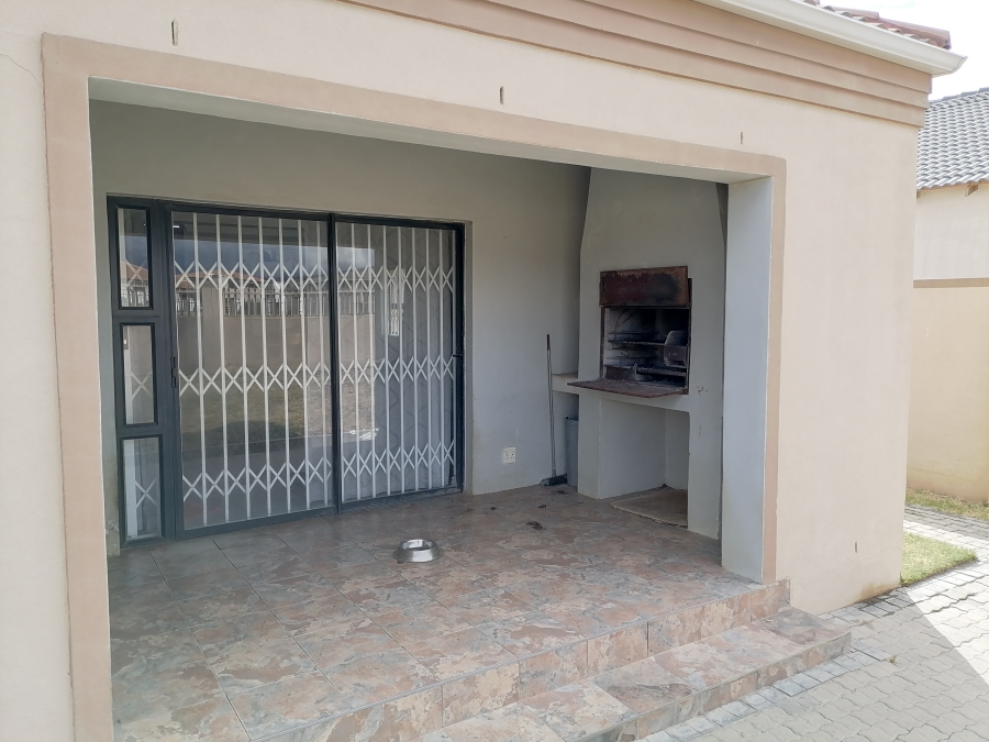 3 Bedroom Property for Sale in Fairview Golf Estate Western Cape